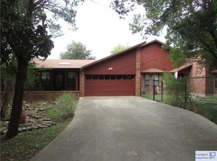 345 Canterberry Dr, New Braunfels, TX 78132