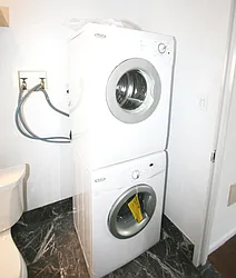 Rented by R New York