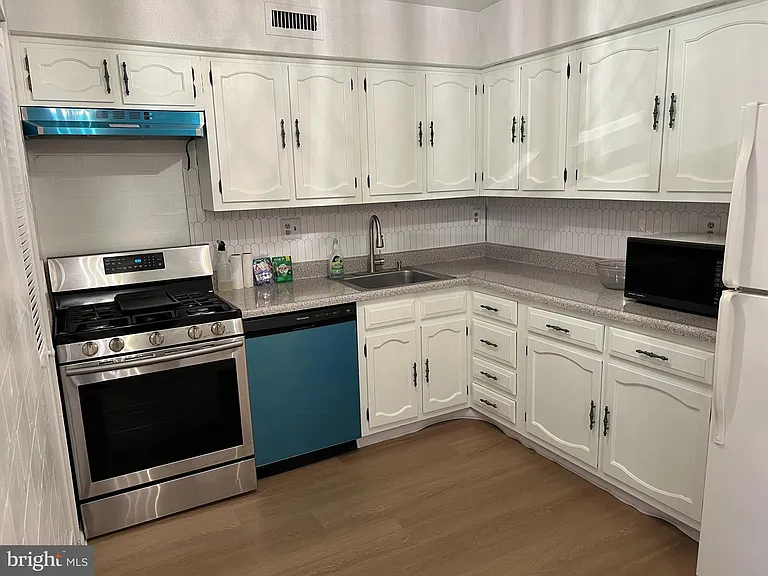 809 Red Lion Rd #B36 — Photo 5