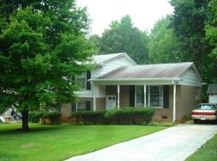 6140 Wheeler Dr, Charlotte, NC 28211