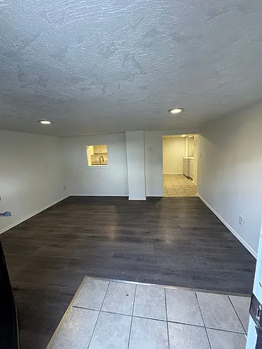 1055 1/2 Lake Ave Photo 1