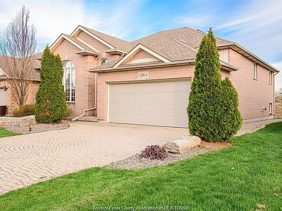 2nd image of 1264 Imperial Cres