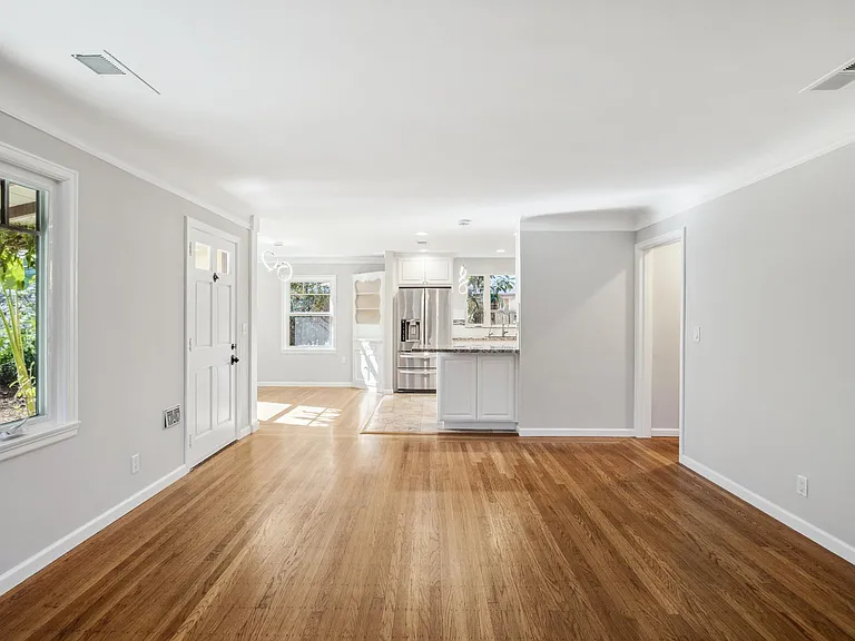 511 Central Ave — Photo 16
