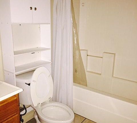 Upstairs bathroom