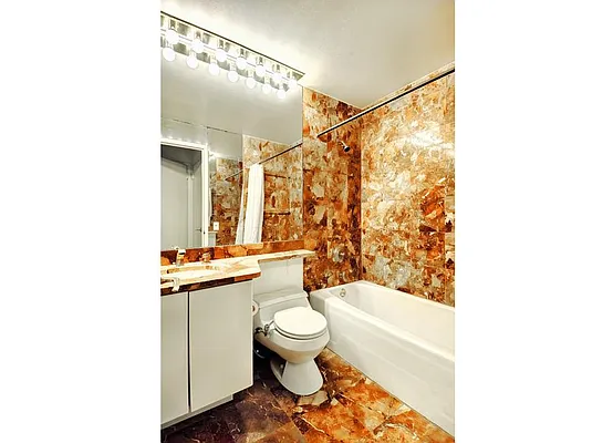 Rented by Warburg | media 8