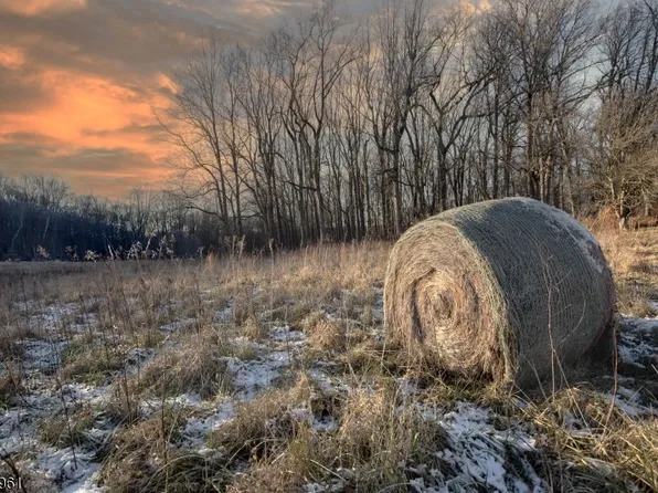 11 Logan Dr., Tewksbury Twp., NJ 07830