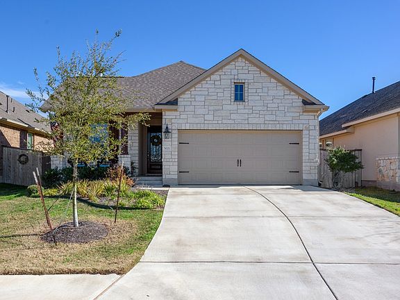 2nd image of 5021 Pearl Crescent Ln