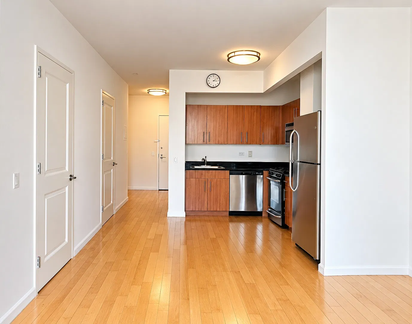 20 West Street — Photo 4