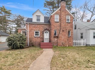 169 Carver St, Springfield, MA 01108