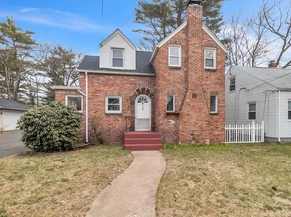 169 Carver St, Springfield, MA 01108