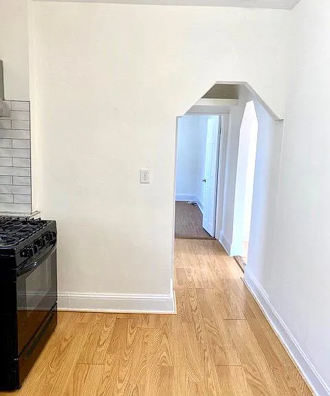 809 Clarence Ave #2 — Photo 7
