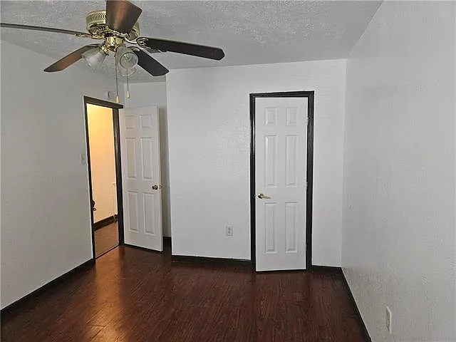 7808 Sun St — Photo 11