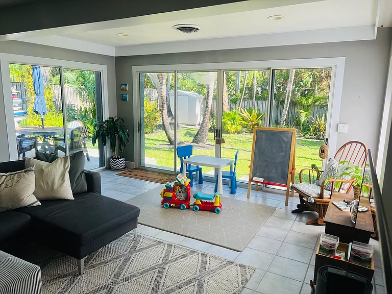 3359 Coral Pl — Photo 5