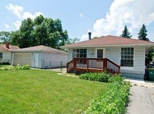1530 Juneway Ter, Round Lake Beach, IL 60073