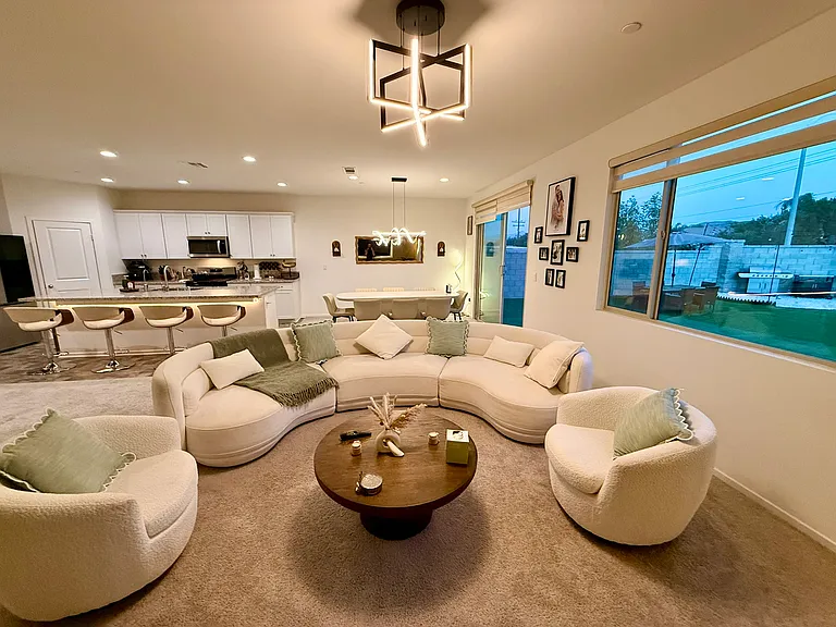 Living Room and Kitchen
Modern Open concept Style