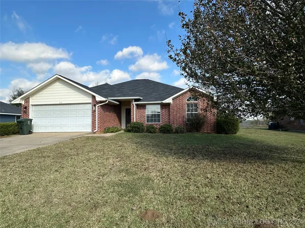 112 Ridgecrest Dr, Calera, OK 74730