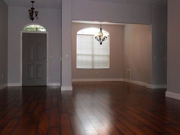 5th image of 782 SW Walter Ave
