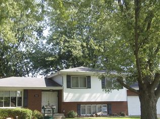 2823 N Osage Dr, Bourbonnais, IL 60914