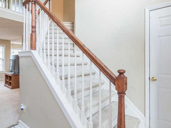 5th image of 2216 Rawlings Ct