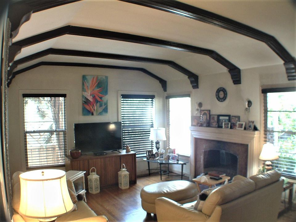 1st image of 60 Dexter Ave