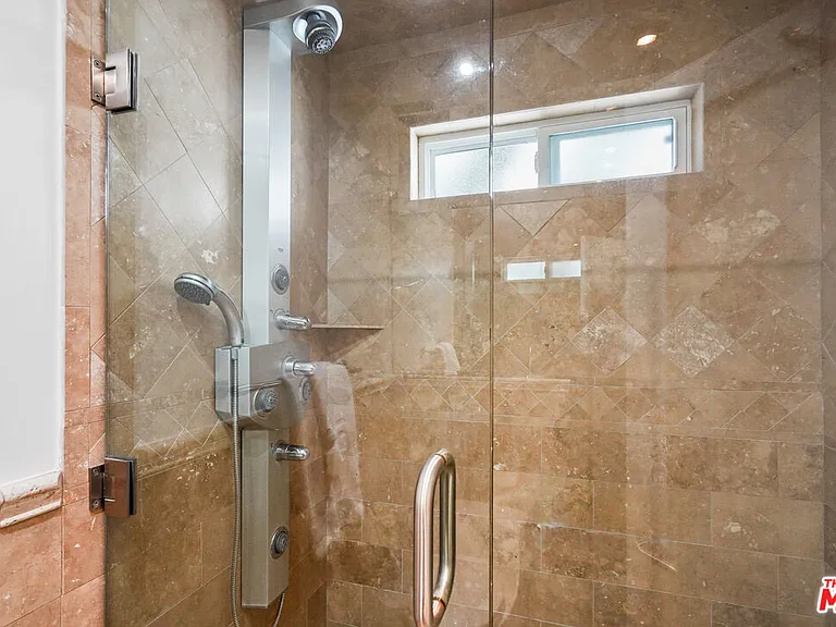 18101 Coastline Dr — Photo 19