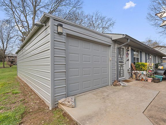 4th image of 2609 Campbell Bridge Rd NW