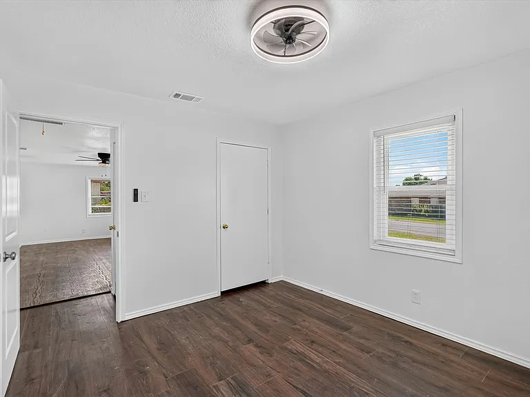 815 Wilson Dr — Photo 20