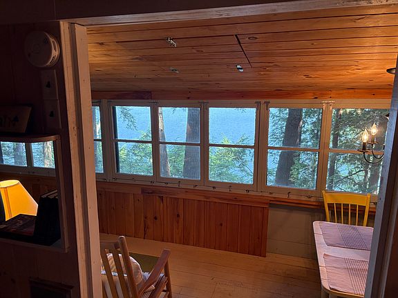 4th image of 28 Chickadee Lane
