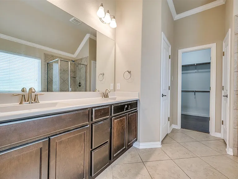 1017 Nob Hill Pl — Photo 10