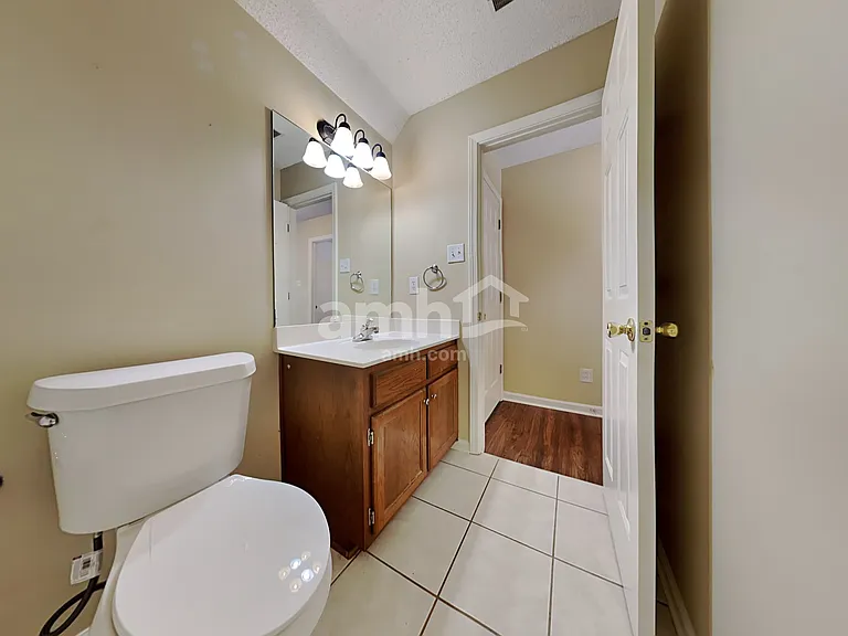 1400 Pendulum Dr N — Photo 16