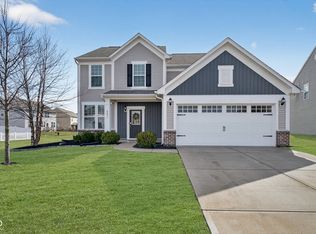 6895 Shooting Star Dr, Whitestown, IN 46075