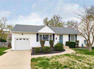 921 Bluebonnet Ct, Saint Louis, MO
