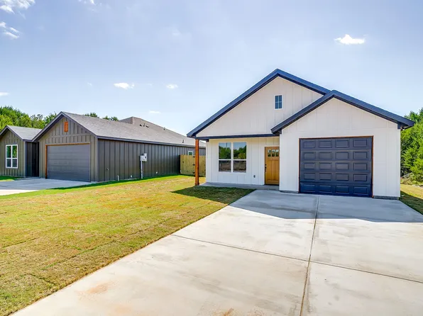 1307 Woodmere Trl, Granbury, TX 76048
