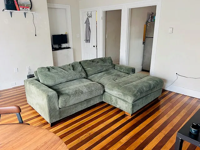 720 Massachusetts Ave — Photo 2
