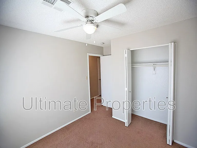 1803 W Barrow Dr — Photo 13