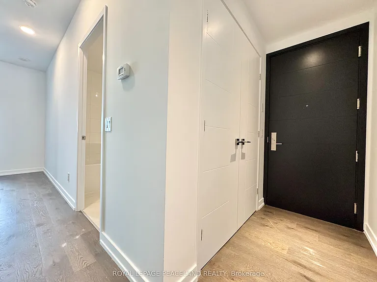 488 University Ave #2601 — Photo 3