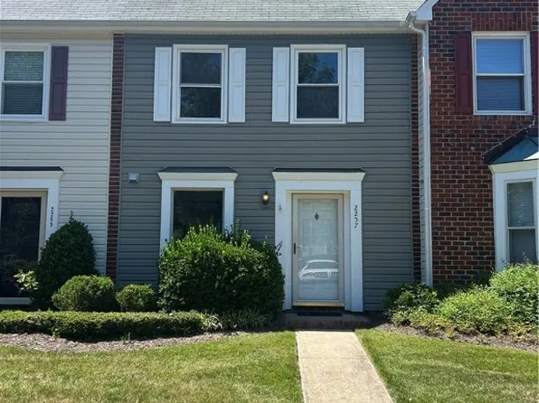 2257 High Bush Cir, Glen Allen, VA 23060