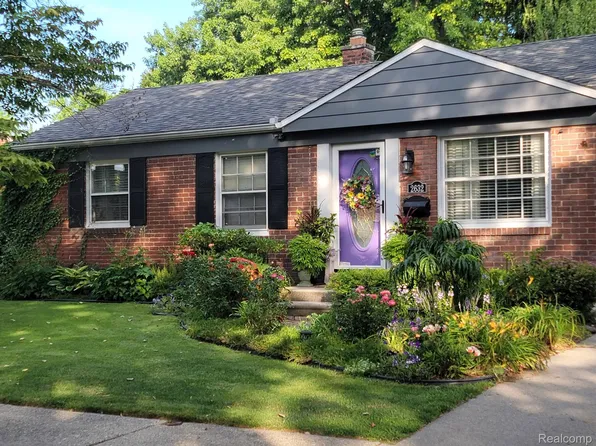 2632 Edgewood St, Dearborn, MI 48124