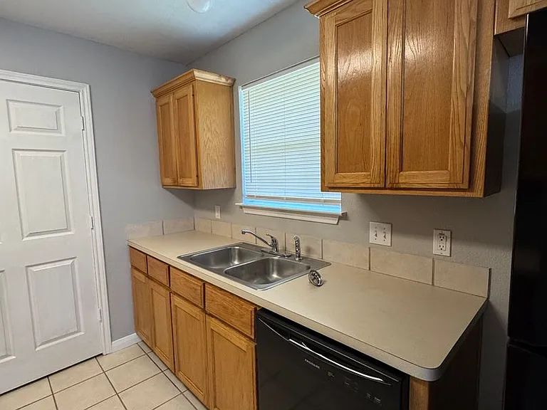 10233 Hyacinth Ln #A — Photo 12