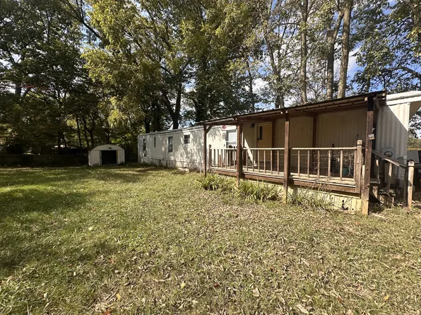 345 County Line Dr, Martinsburg, WV 25404