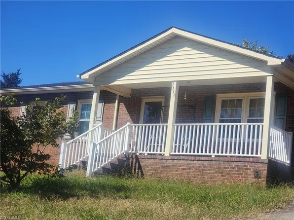 5333 E Old Us Highway 421, East Bend, NC 27018