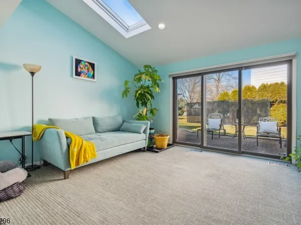 2 Cayuga Ct, Springfield Twp., NJ 07081