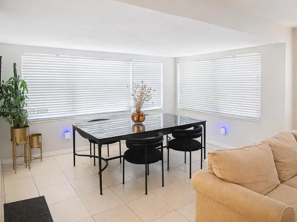 30 NE 26th St, Wilton Manors, FL 33305