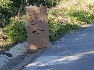 Weiss Ave, Fayetteville, NC 28305