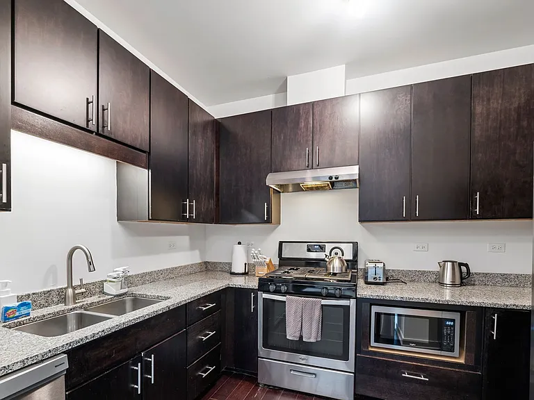 1244 W. Devon — Photo 7