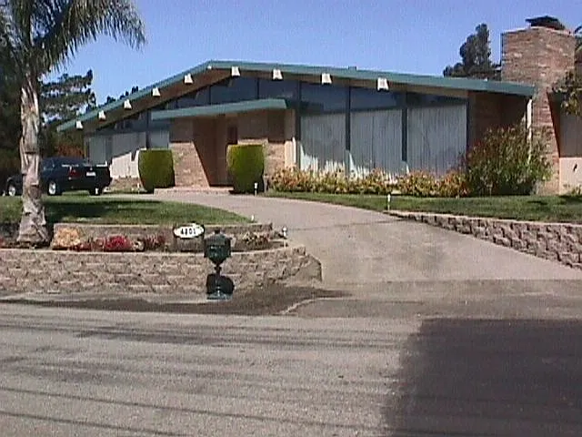 4201 Aberfoil Ave photo 1