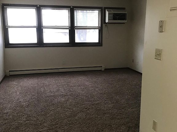 5th image of 336 2nd Ave NE #7
