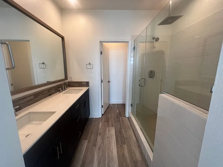 752 Shoreline Rd — Photo 24