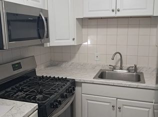 521 Smithfield Rd #206, Providence, RI 02904