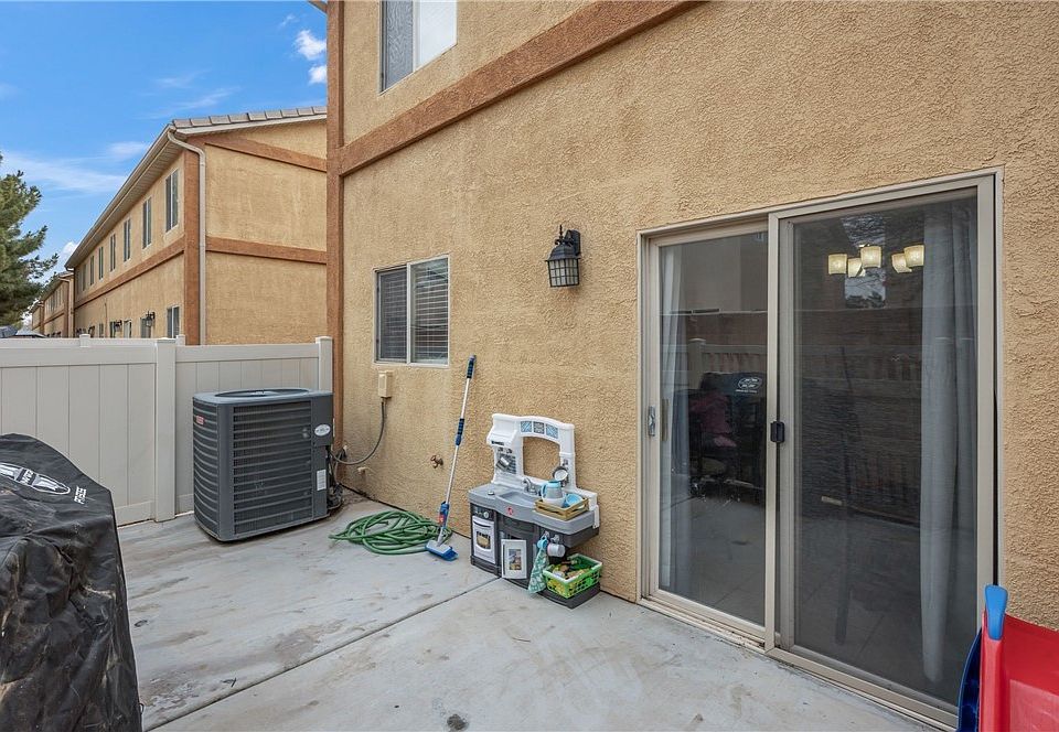 717 Hafen Ln Mesquite NV | Zillow